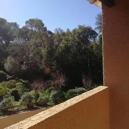 Bel Calme Et Proche Des Plages Hyères